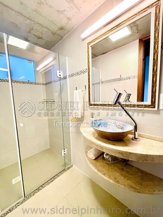 Casa para aluguel de temporada em Bombinhas (Praia de Bombinhas)