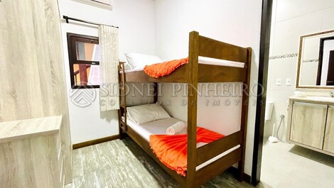 CASA FRENTE MAR 04 DORMITÓRIOS NA PRAIA DA LAGOINHA