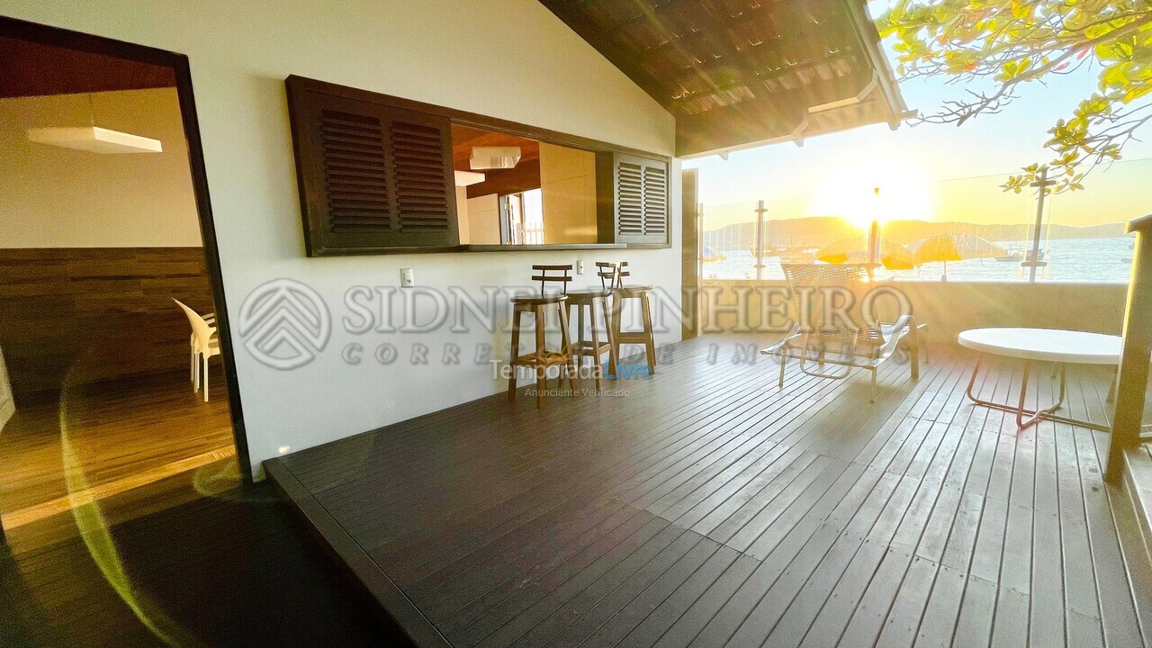 Casa para aluguel de temporada em Bombinhas (Praia de Bombinhas)