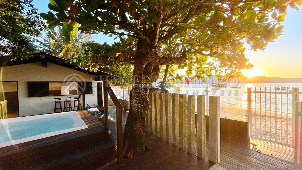 Casa para aluguel de temporada em Bombinhas (Praia de Bombinhas)