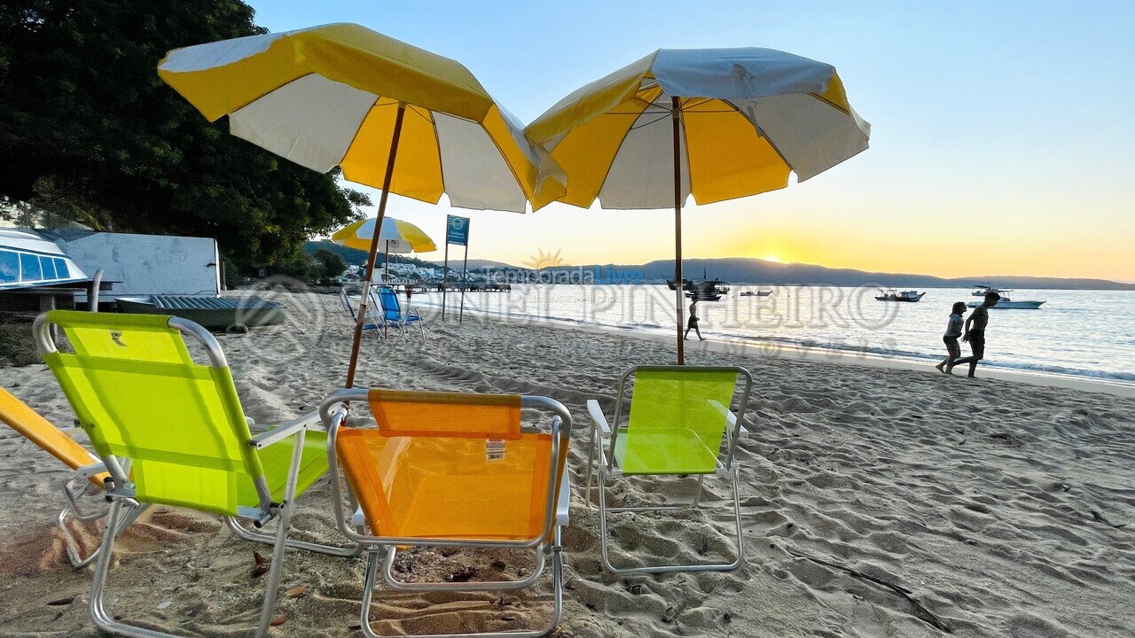 Casa para aluguel de temporada em Bombinhas (Praia de Bombinhas)