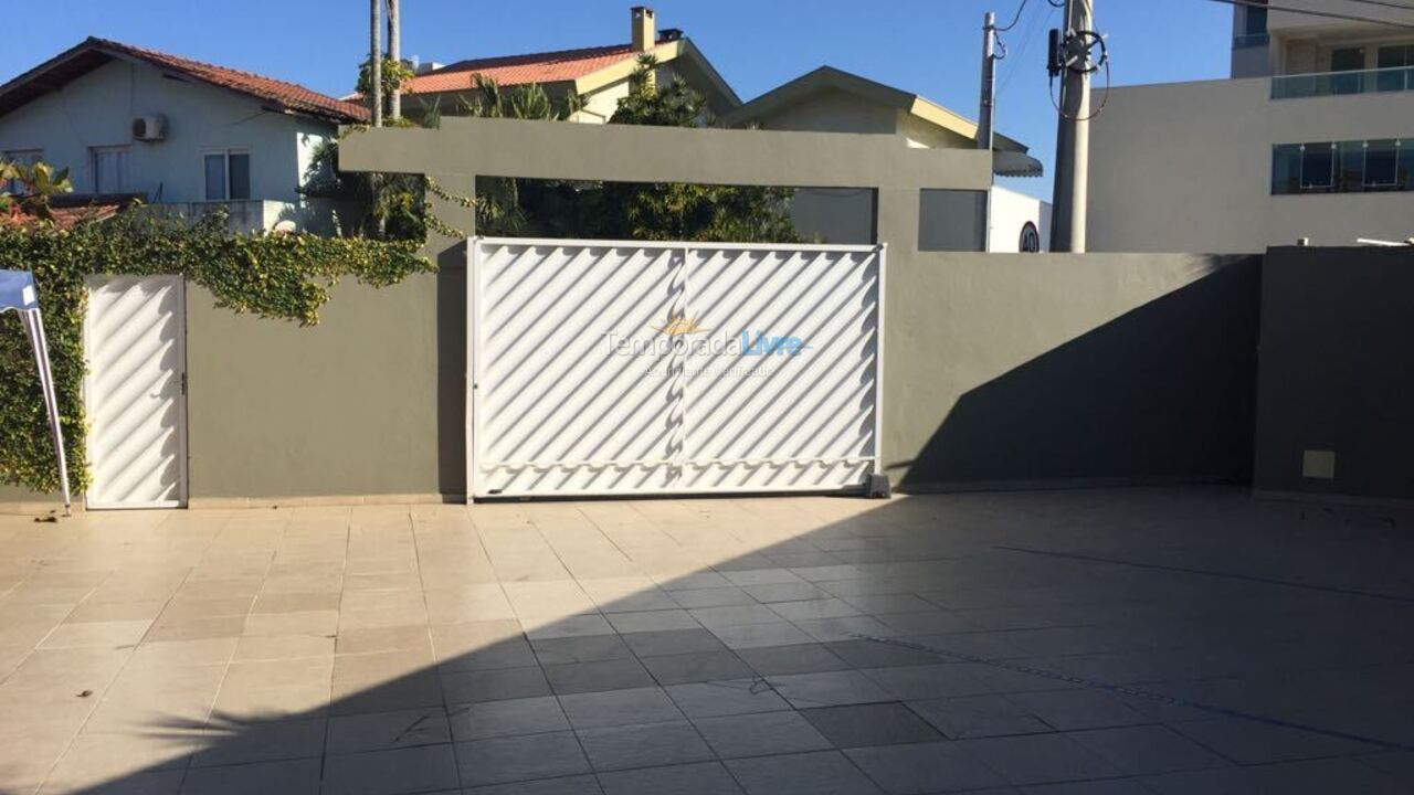 Apartment for vacation rental in Porto Belo (Perequê)