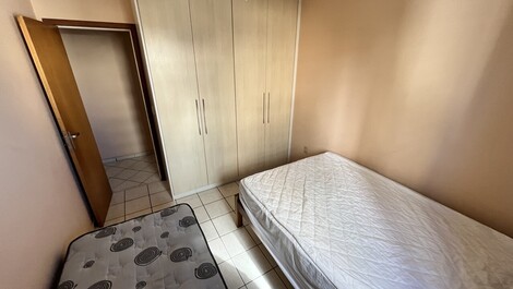 Facing the beach, apartment 3 bedrooms, suite and balcony with full view!