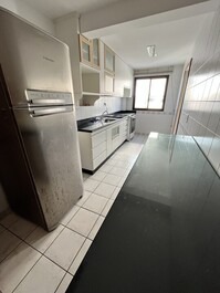 Facing the beach, apartment 3 bedrooms, suite and balcony with full view!