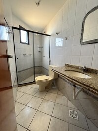 3 habitaciones frente al mar Praia do Morro - Kiosco 09 y 10 con pantalla