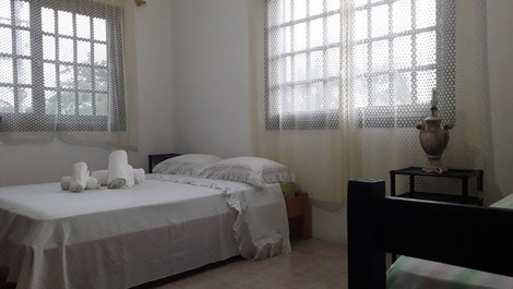 CASA FRENTE MAR COM SAIDA PARA JET SKI