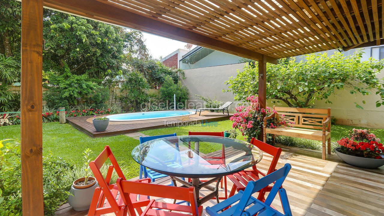 Casa para alquiler de vacaciones em Florianopolis (Jurerê Internacional)