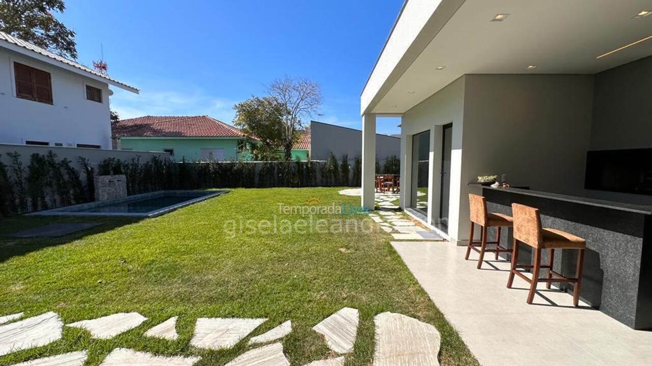 Casa para alquiler de vacaciones em Florianópolis (Praia da Daniela)