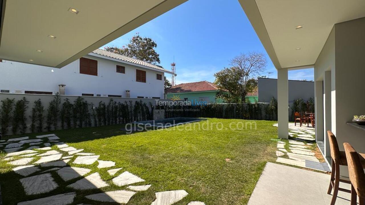 Casa para alquiler de vacaciones em Florianópolis (Praia da Daniela)