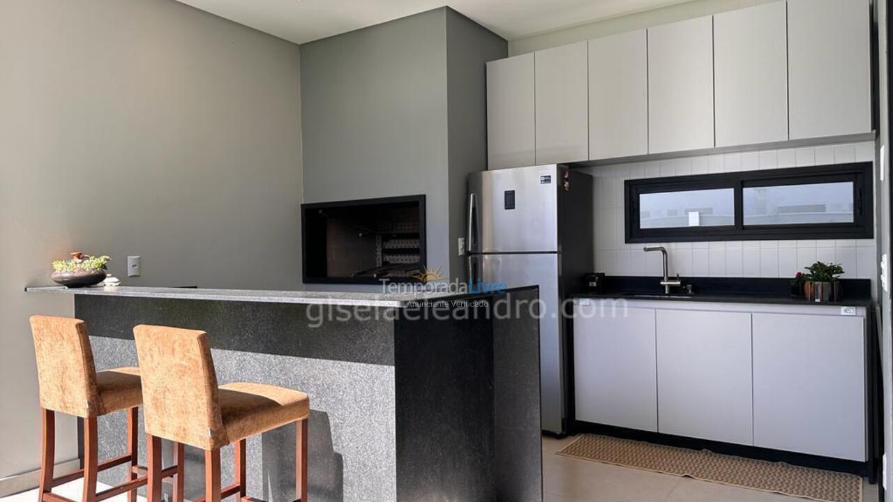 Casa para alquiler de vacaciones em Florianópolis (Praia da Daniela)