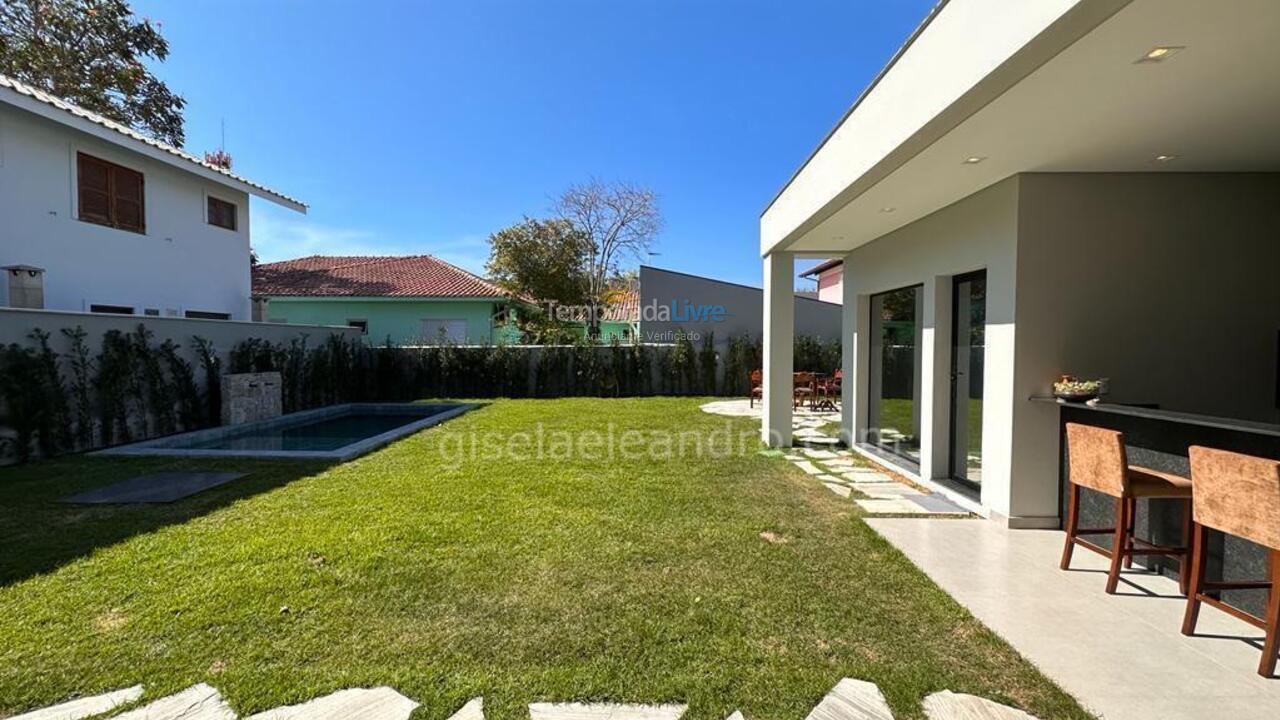 Casa para alquiler de vacaciones em Florianópolis (Praia da Daniela)