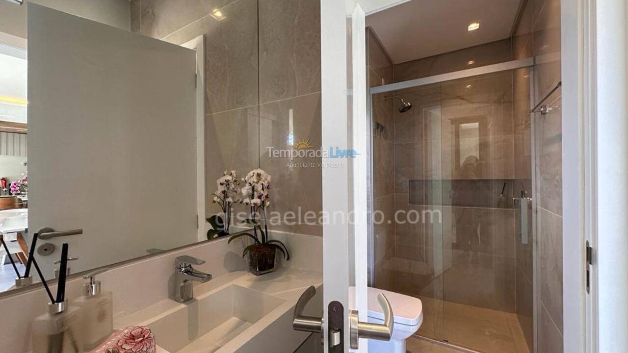 Casa para alquiler de vacaciones em Florianópolis (Praia da Daniela)