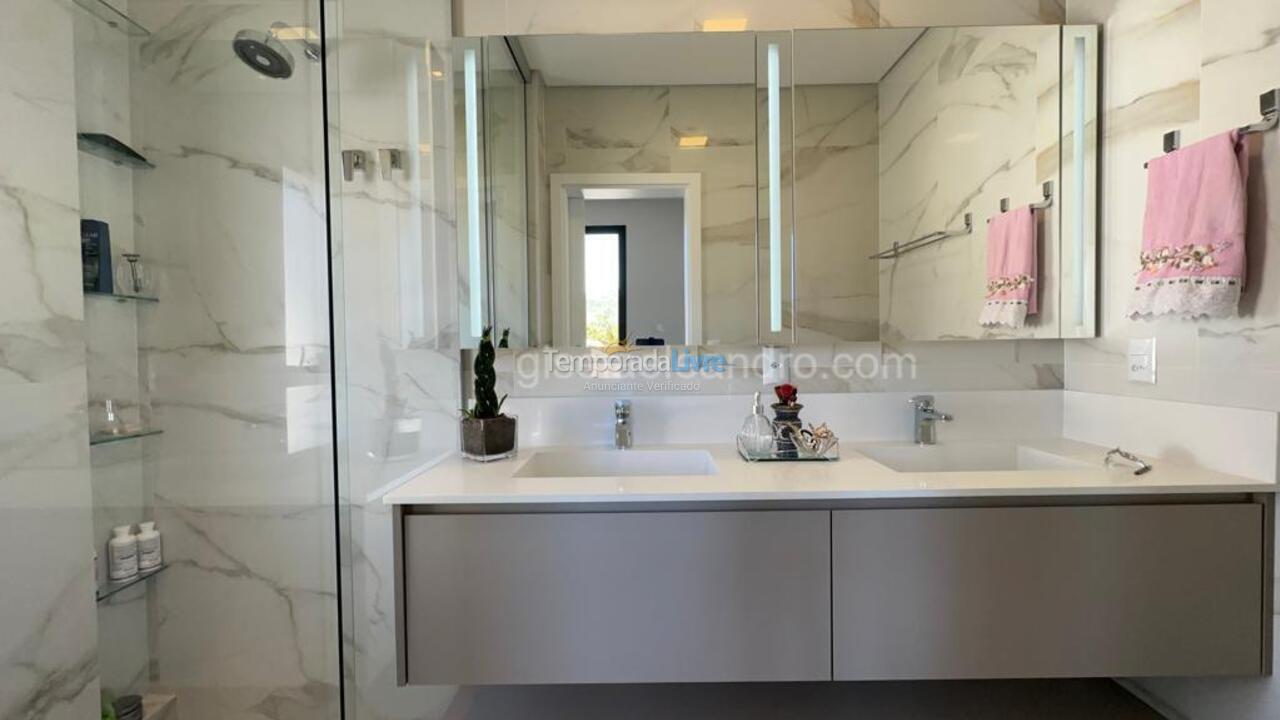 Casa para alquiler de vacaciones em Florianópolis (Praia da Daniela)