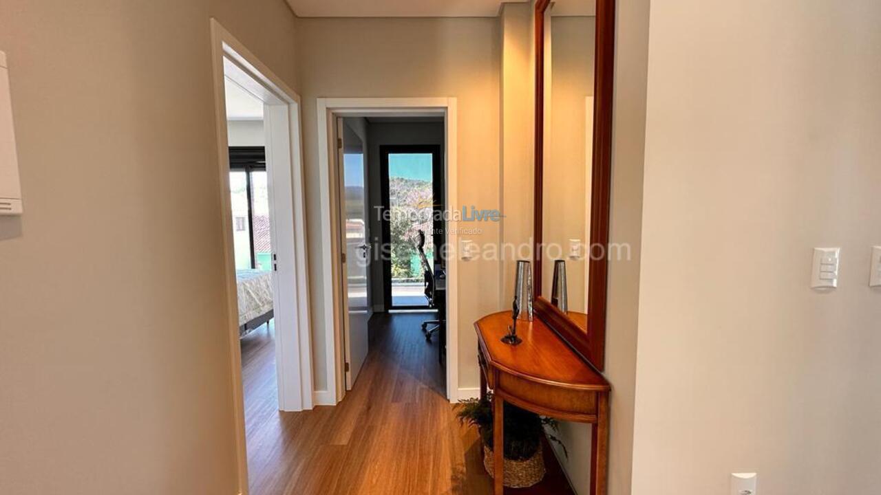 Casa para alquiler de vacaciones em Florianópolis (Praia da Daniela)