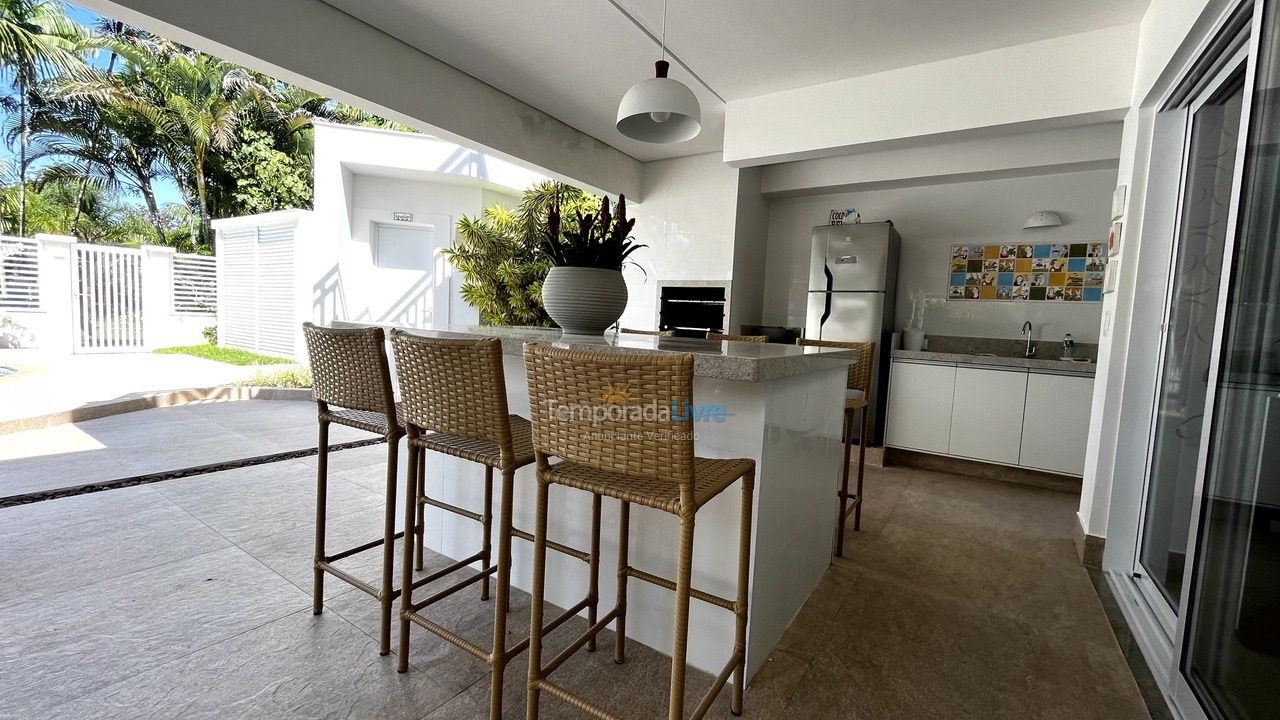 Casa para aluguel de temporada em Bertioga (Riviera de São Lourenço)