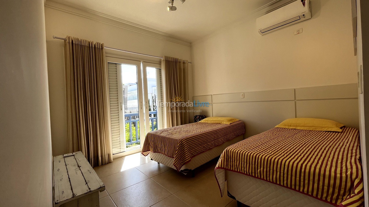 Casa para aluguel de temporada em Bertioga (Riviera de São Lourenço)