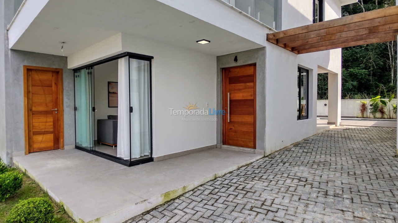 Casa para alquiler de vacaciones em São Sebastião (Maresias)