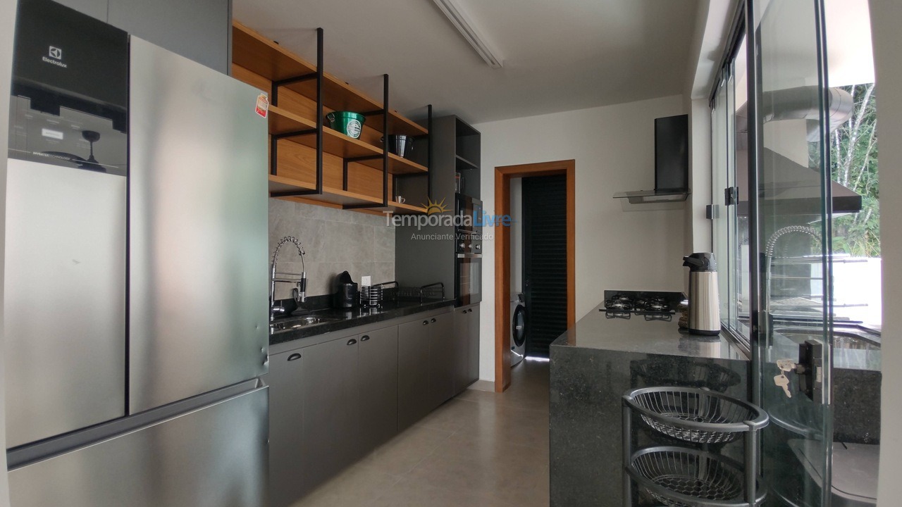 Casa para alquiler de vacaciones em São Sebastião (Maresias)