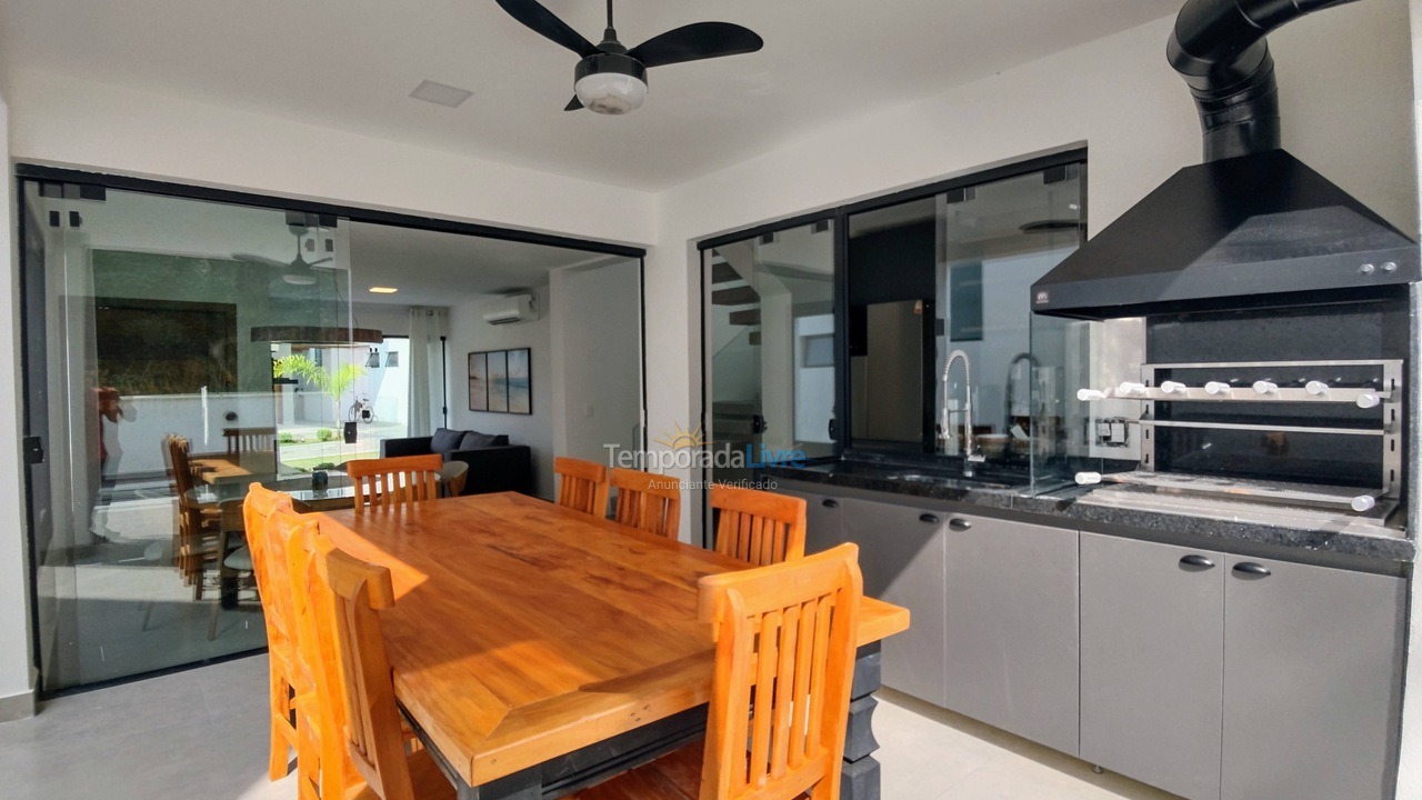 Casa para alquiler de vacaciones em São Sebastião (Maresias)