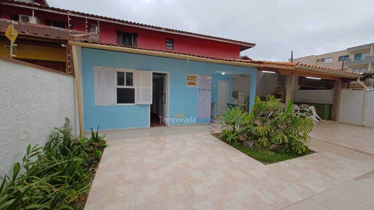 Casa para alquiler de vacaciones em Ubatuba (Praia Grande)