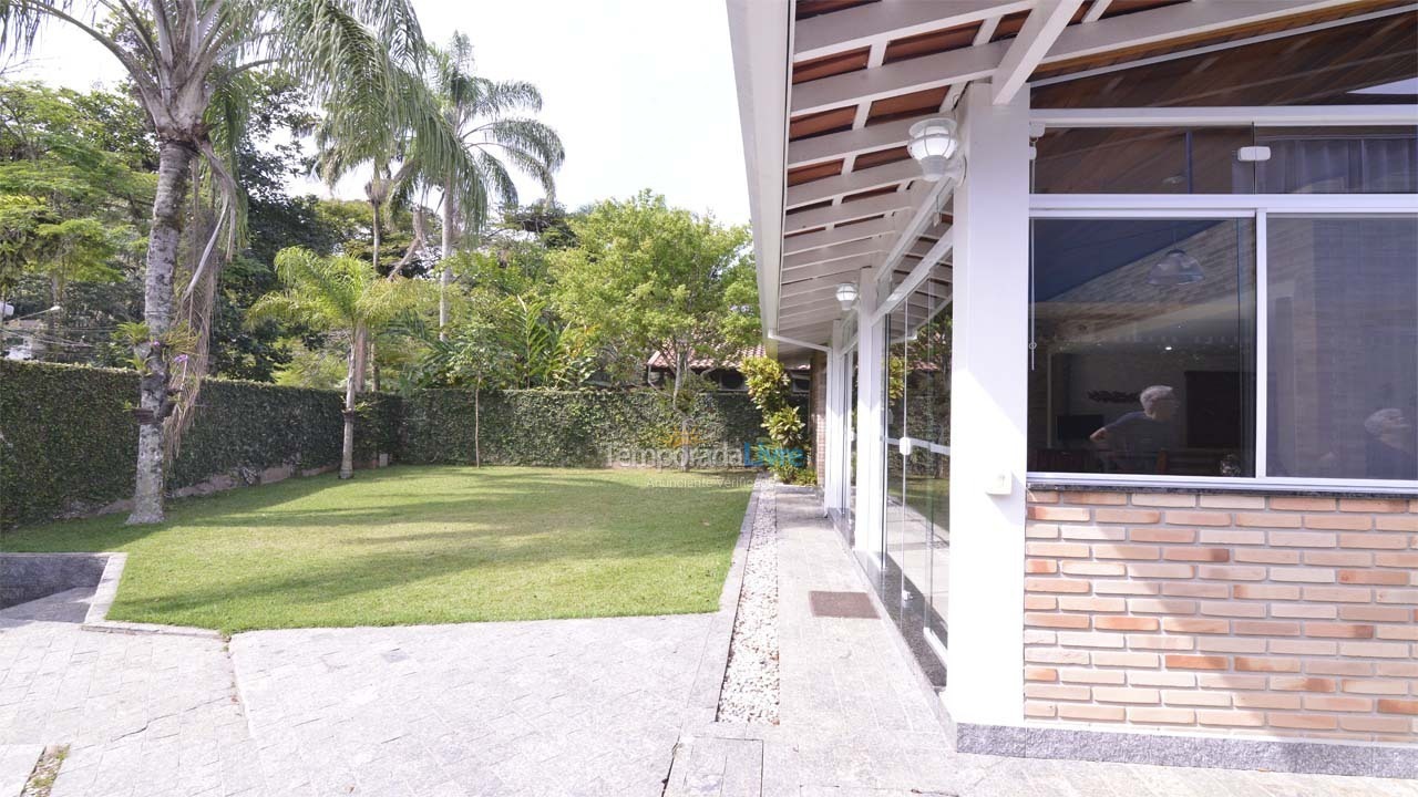 Casa para aluguel de temporada em Ubatuba (Praia do Tenório)