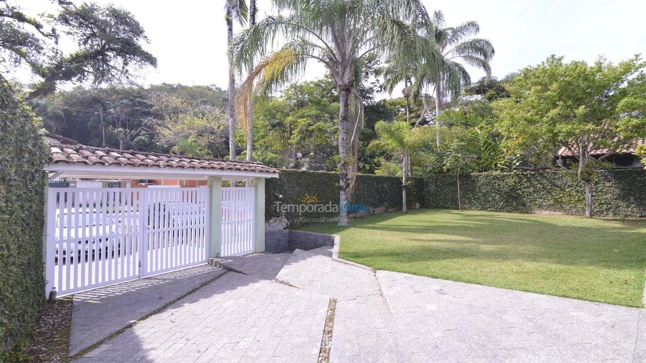 Casa para aluguel de temporada em Ubatuba (Praia do Tenório)