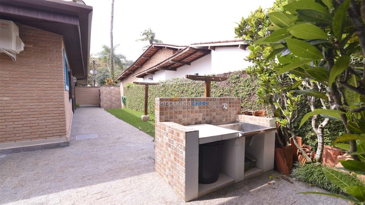 House for vacation rental in Ubatuba (Praia do Tenório)