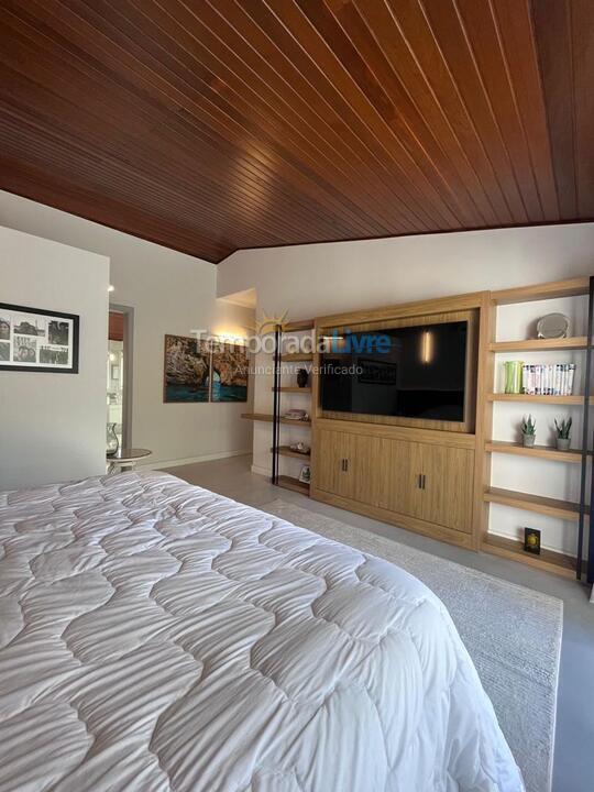 Casa para alquiler de vacaciones em São Sebastião (Praia da Baleia)