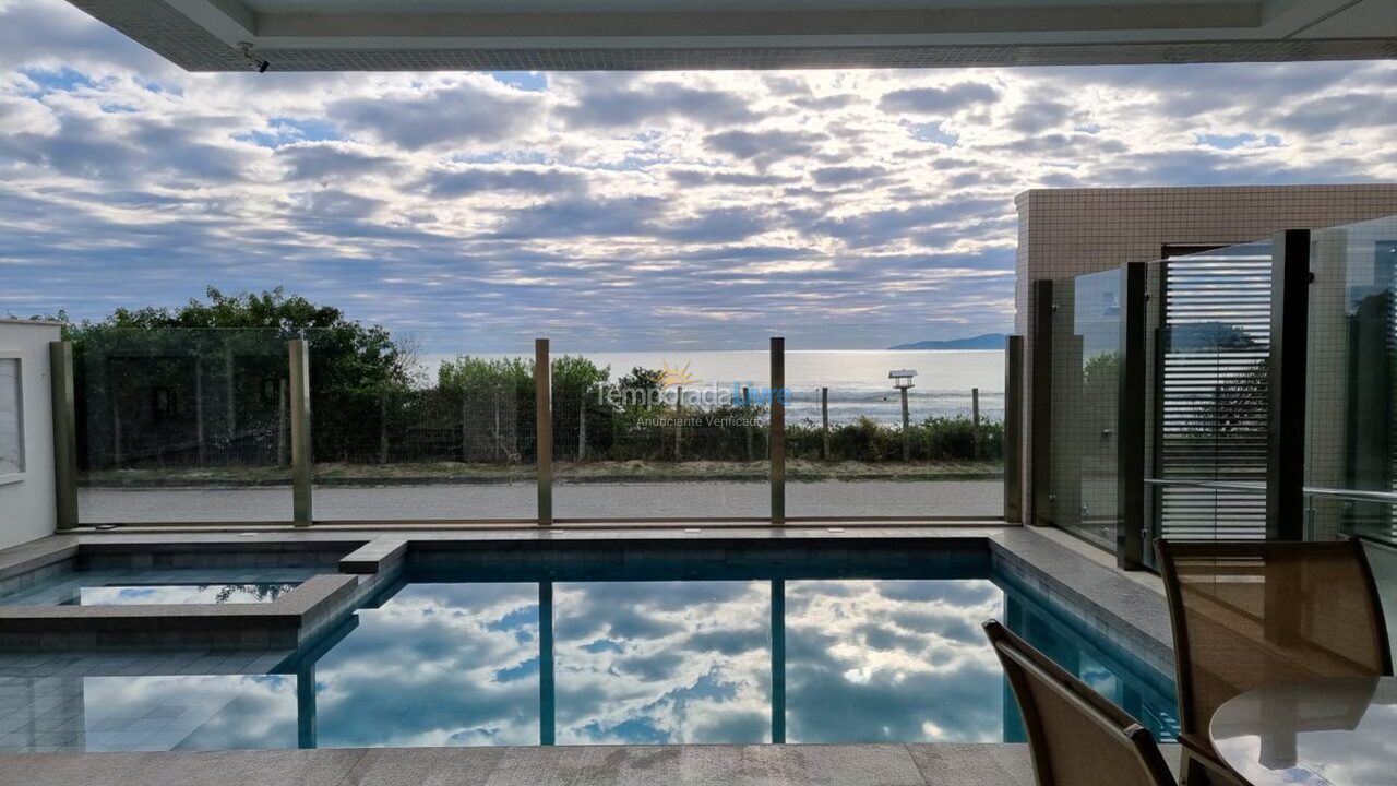 Apartment for vacation rental in Governador Celso Ramos (Praia de Palmas)