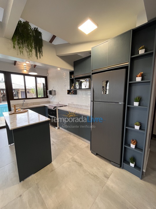 Casa para alquiler de vacaciones em Guaratuba (Barra do Saí)