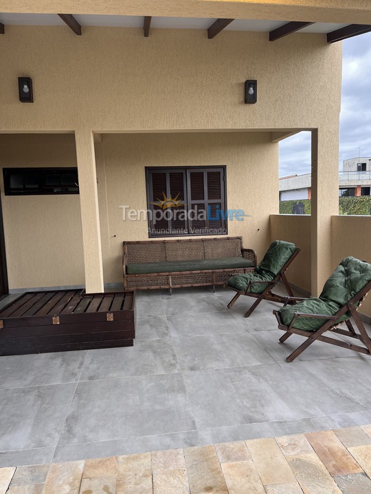 Casa para alquiler de vacaciones em Guaratuba (Barra do Saí)
