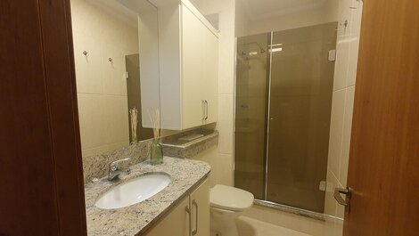 Aconchegante Apto de 2 Dormitórios no Centro de Gramado – c/Piscina...