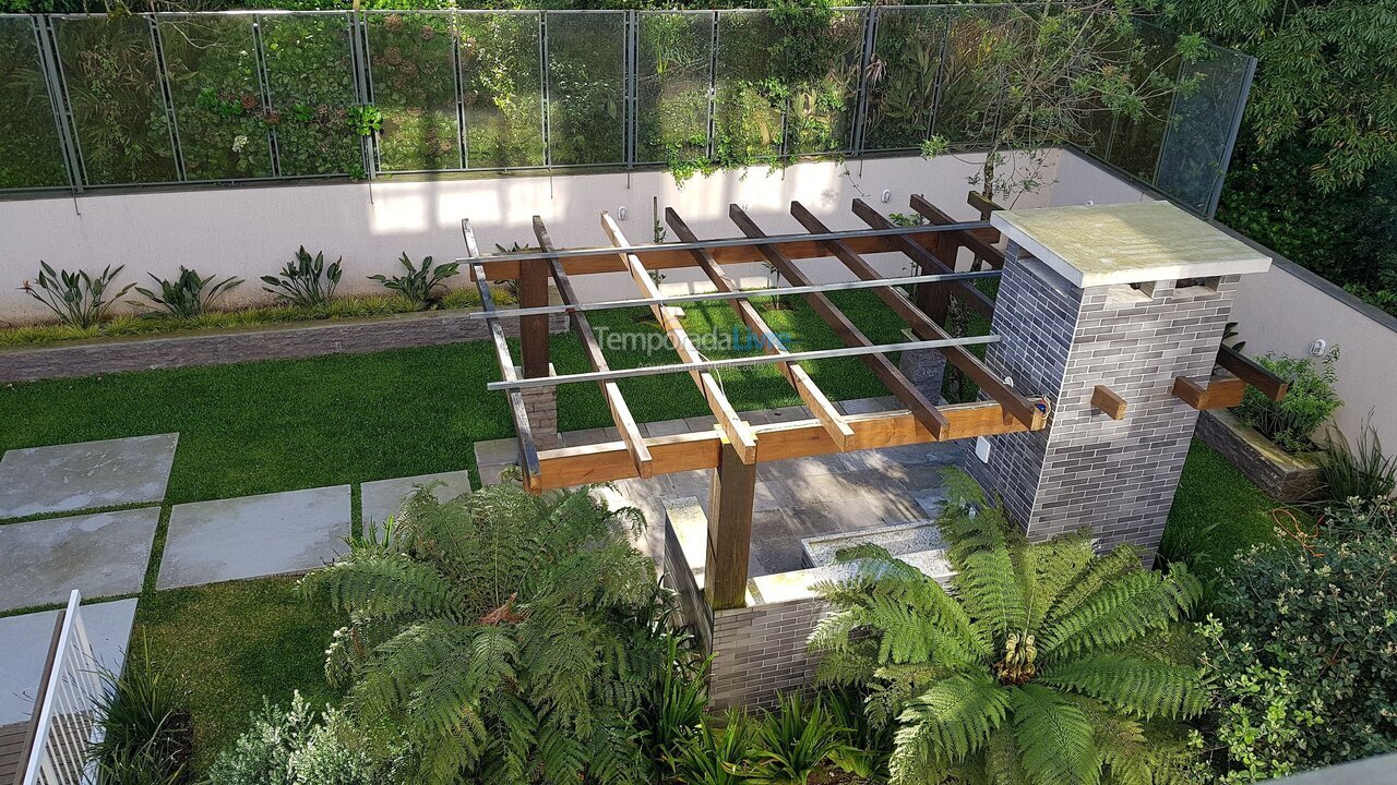 Apartamento para aluguel de temporada em Canela (Centro)