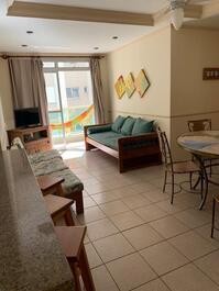 APARTAMENTO ACONCHEGANTE A UMA QUADRA DA PRAIA GRANDE - UBATUBA