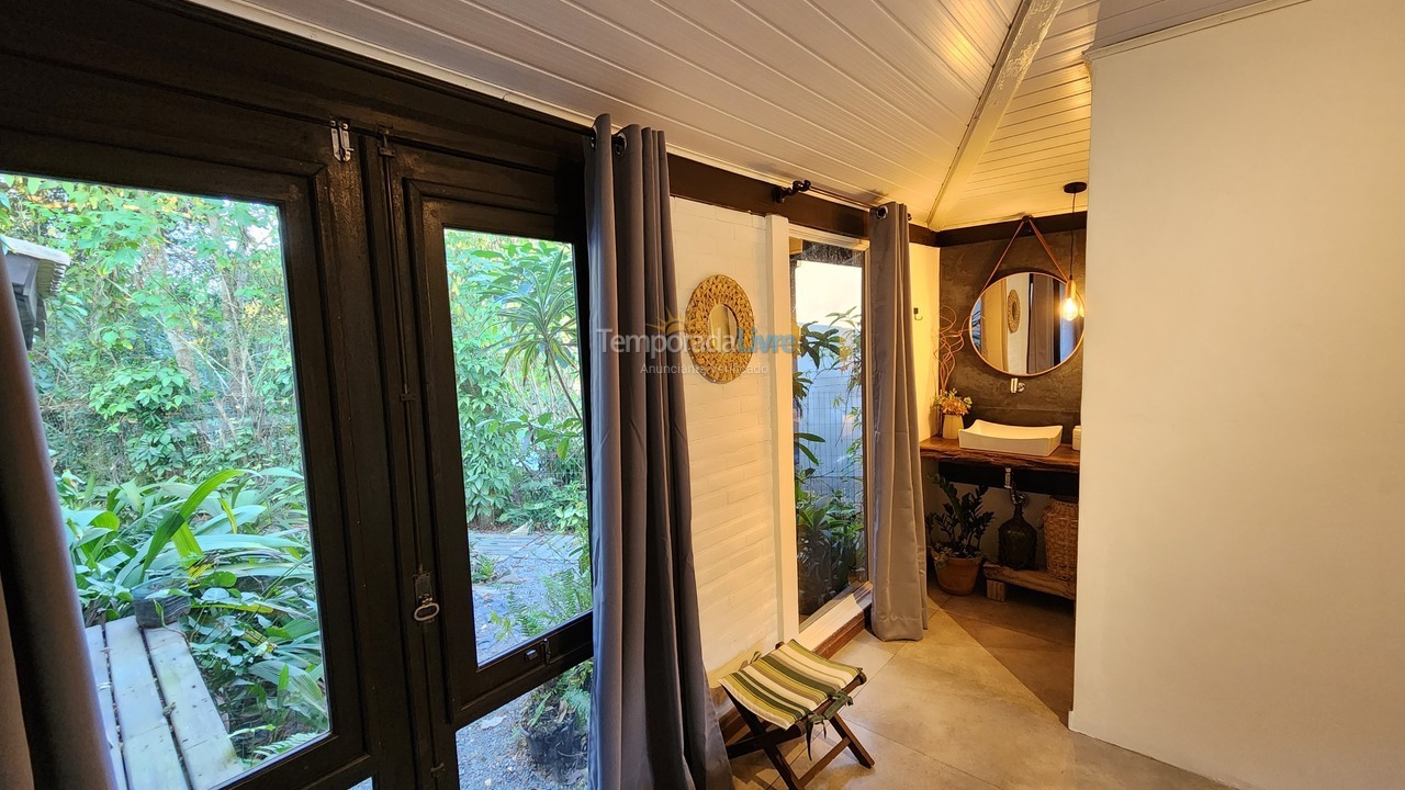 Casa para aluguel de temporada em Imbituba (Praia do Rosa)