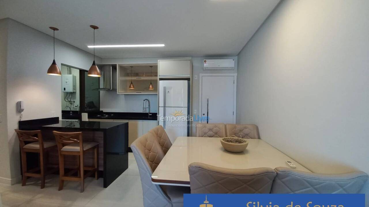 Apartment for vacation rental in Bombinhas (Praia de Bombinhas)