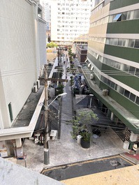 Vista sacada e dormitório 1