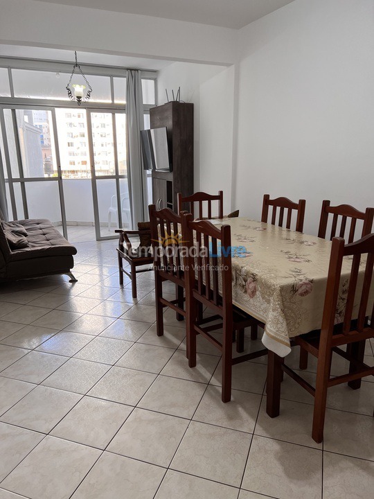 Apartamento para aluguel de temporada em Balneário Camboriú (Praia Central)