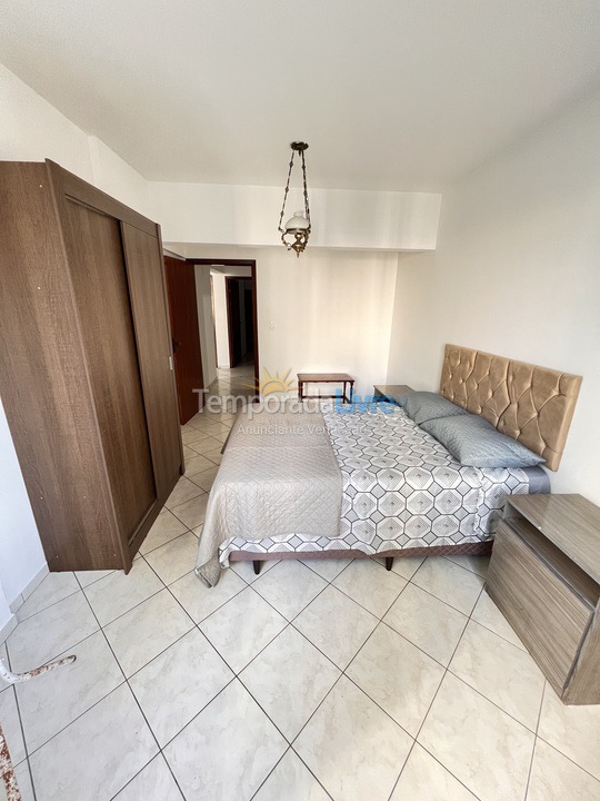 Apartamento para aluguel de temporada em Balneário Camboriú (Praia Central)