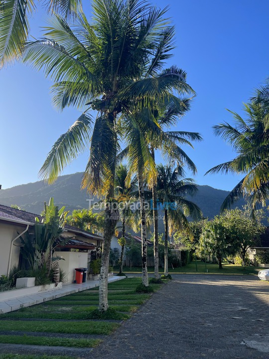 Casa para aluguel de temporada em São Sebastião (Maresias)