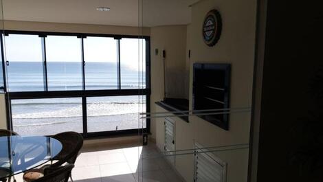 APARTAMENTO FRENTE MAR, MEIA PRAIA - ITAPEMA SC