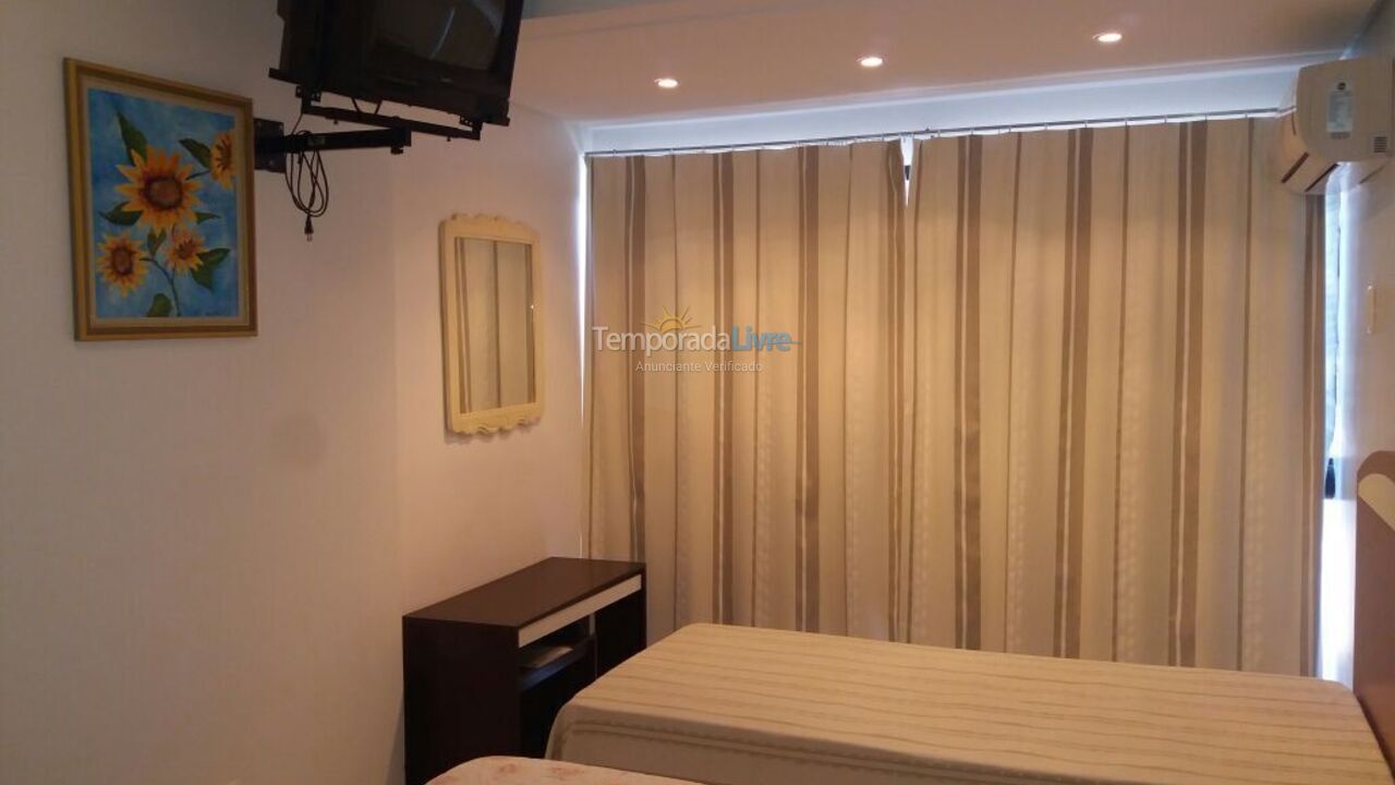 Apartamento para aluguel de temporada em Itapema (Meia Praia)