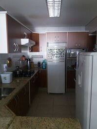 APARTAMENTO FRENTE MAR, MEIA PRAIA - ITAPEMA SC