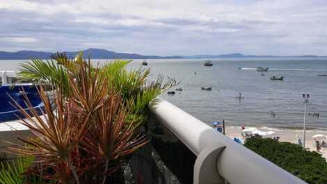 ATICO FRENTE AL MAR 18 PERSONAS