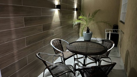 Apartamentos Rafael: a 800 m de Praia da Maranduba, barbacoa, Wi-Fi, aparcamiento