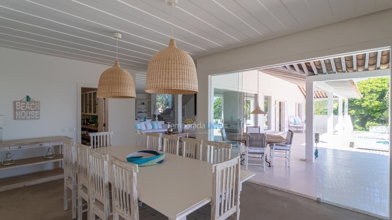 Casa para aluguel de temporada em Armação dos Búzios (Praia da Ferradura)