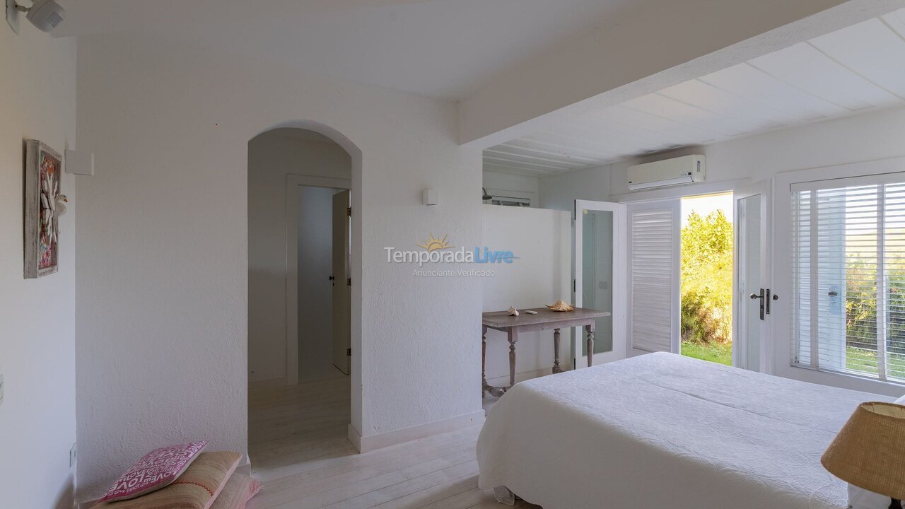 Casa para aluguel de temporada em Armação dos Búzios (Praia da Ferradura)