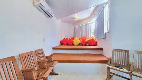 Amplia casa con piscina en la playa de Ferradura