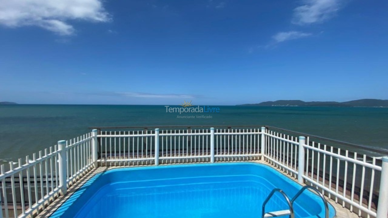 Apartment for vacation rental in Itapema (Meia Praia)