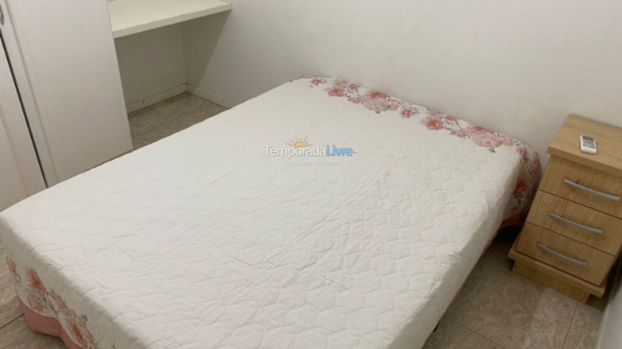 Apartment for vacation rental in Itapema (Meia Praia)